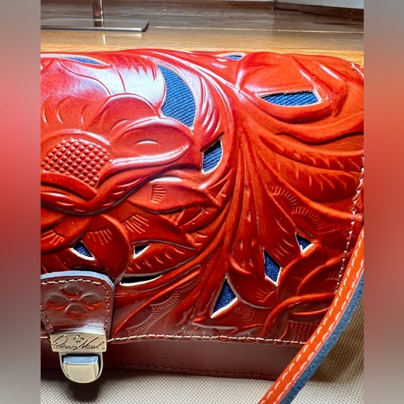 Patricia Nash Leather Lanza Crossbody Organizer with Cut-out Denim Tooling - Picture 5 of 13